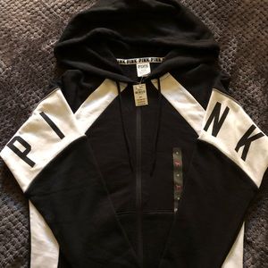 🎀 PINK Zip-Up Hoodie 🎀